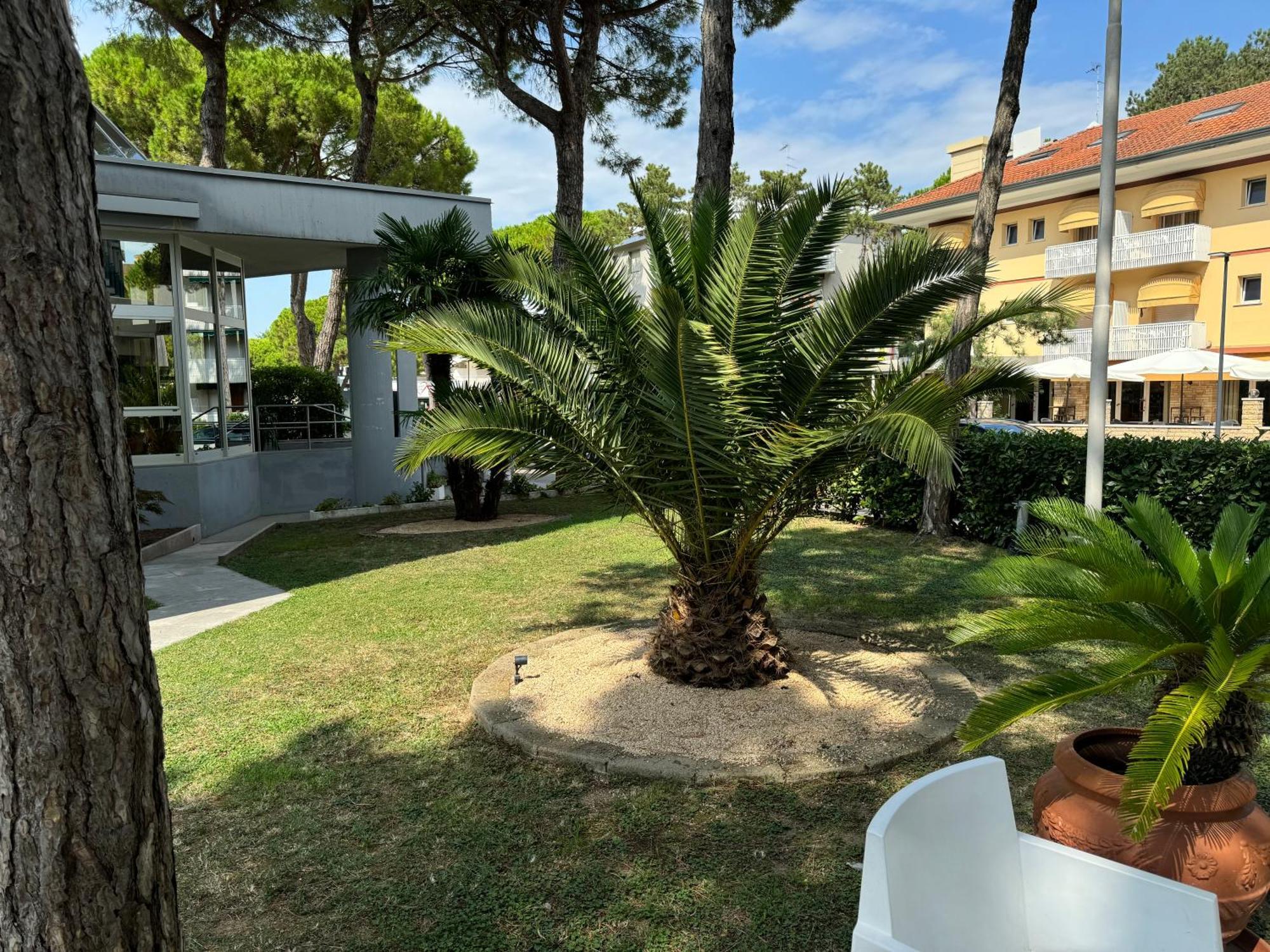 Hotel Carlton Lignano Sabbiadoro Eksteriør billede